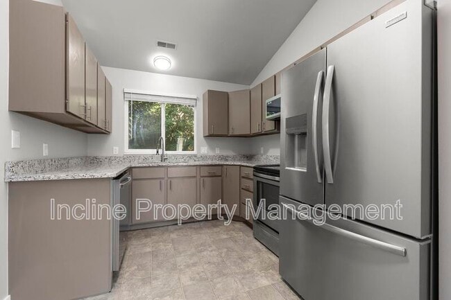 Building Photo - 770 N 1060 W
