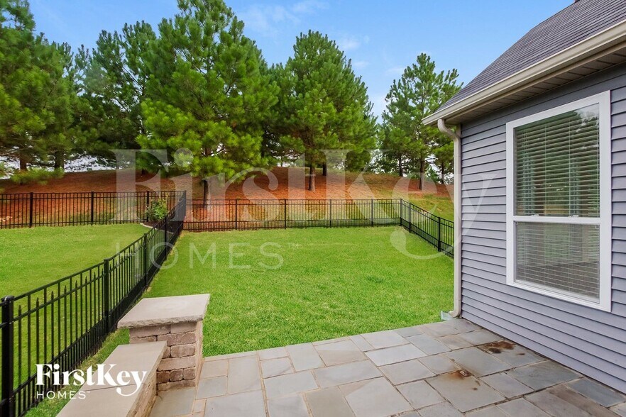 Building Photo - 115 Edenton Ln
