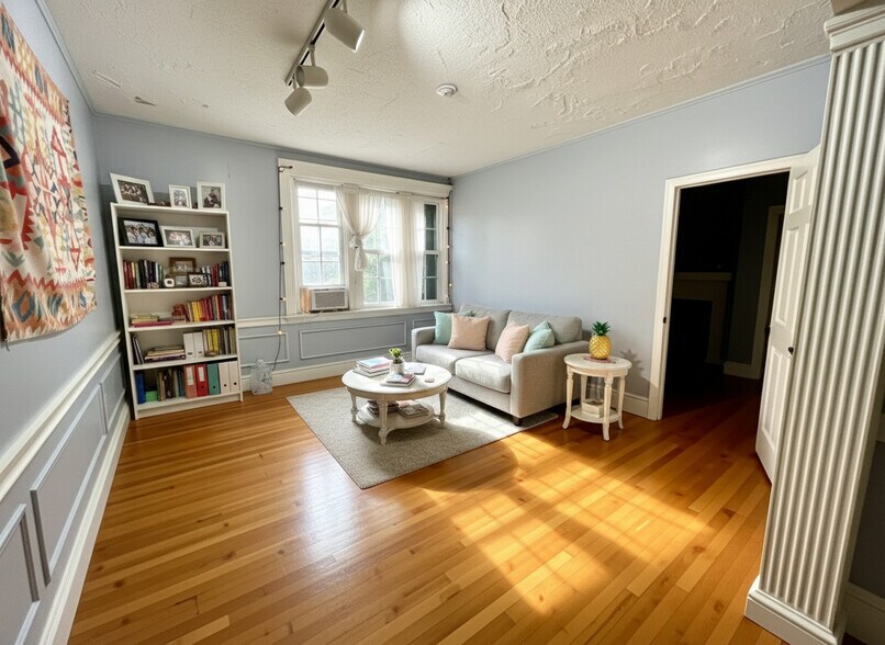 Primary Photo - 316 St Paul St