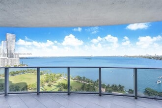 Building Photo - 488 NE 18th St