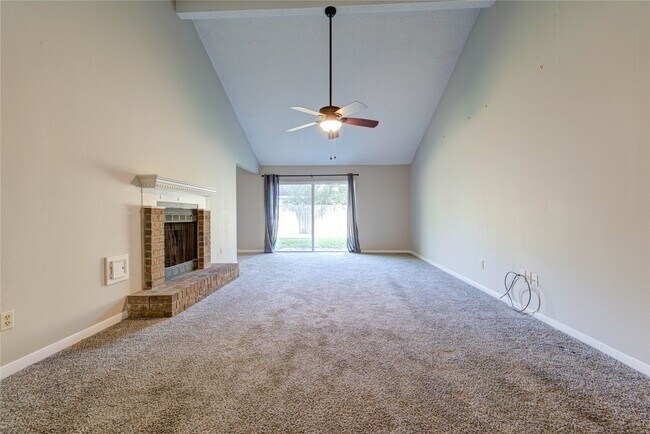 Building Photo - 3322 Larkwood Ln