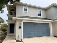 Building Photo - 915 Twisting Branch Ct