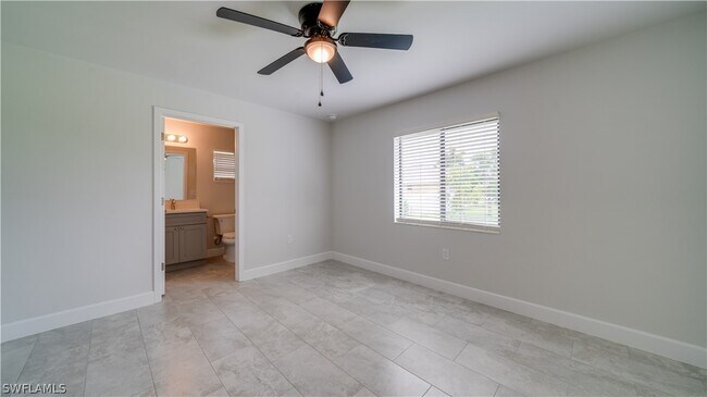 Building Photo - 4606 SW 8th Ct