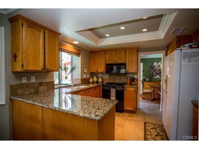 Building Photo - 26441 Mikanos Dr