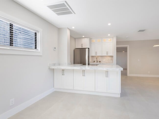 Building Photo - 7 Crossings Cir