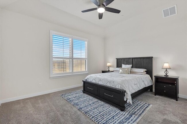 Building Photo - 2500 Forest Creek Dr