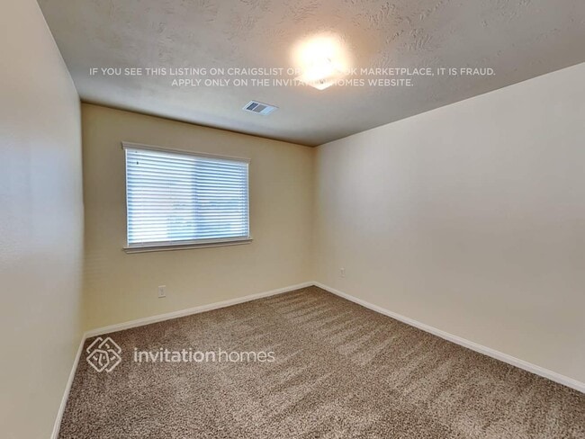 Building Photo - 5902 Deep S Dr