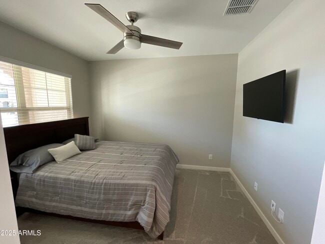 Building Photo - 4073 E Amoroso Dr