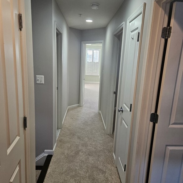 2nd floor hallway - 4380 Shamrock Dr