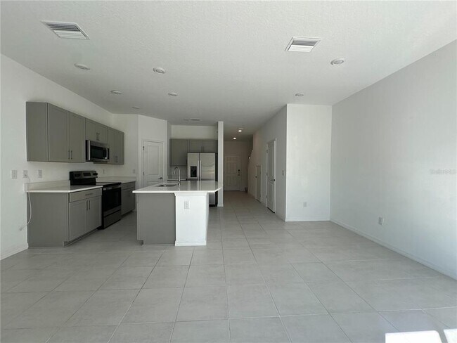 Building Photo - 2416 Paravane Wy