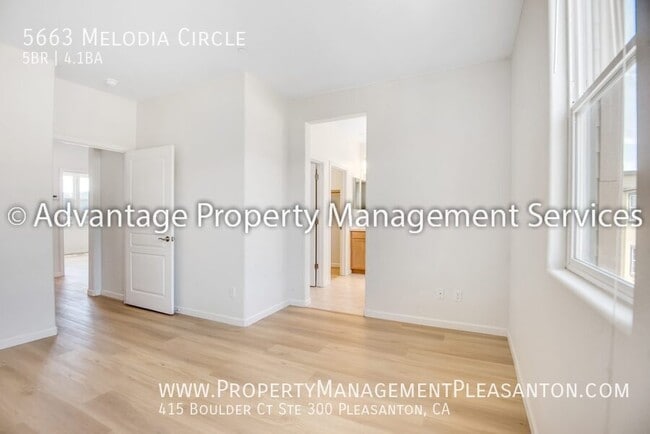 Building Photo - 5663 Melodia Cir