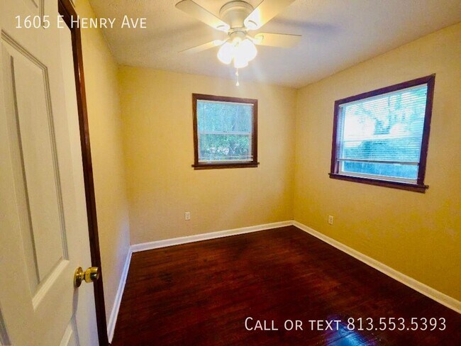 Building Photo - 1605 E Henry Ave