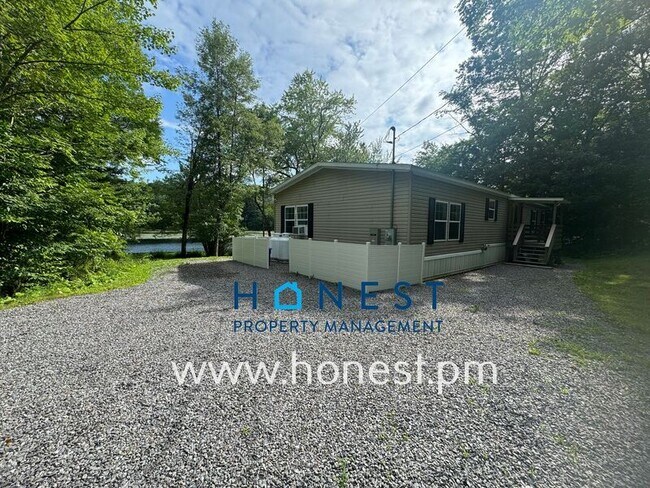 Building Photo - 107 Wood Land Dr