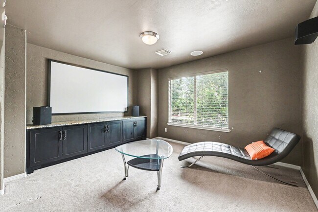 Building Photo - 4327 Lake Walk Ct