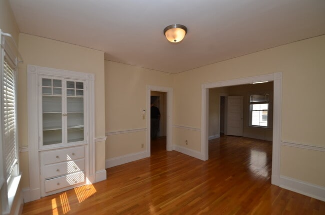 Building Photo - 51-2 North Ave