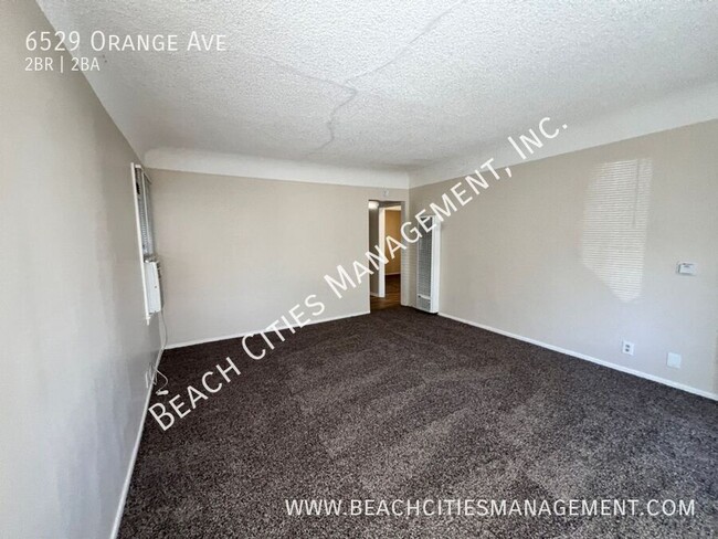 Building Photo - Large 2 Bedroom Home In North Long Beach