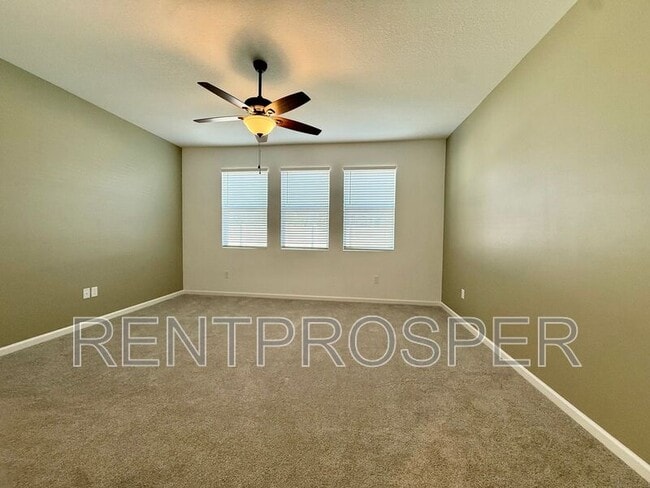 Building Photo - 2633 Ginseng Ivy St