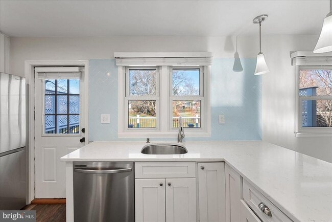 Building Photo - 7114 Xavier Ct