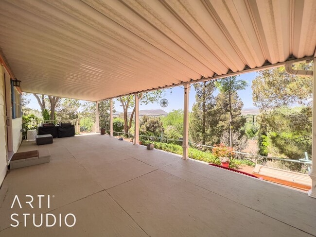 Building Photo - Newly Remodeled Home in LaVerkin