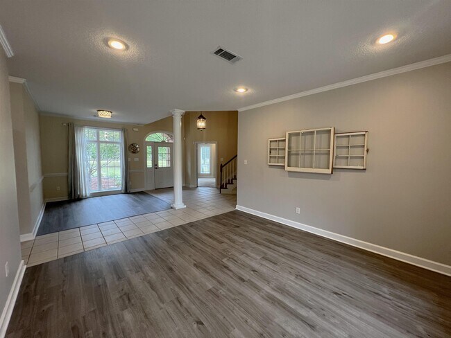 Building Photo - 850 Cold Creek Cove