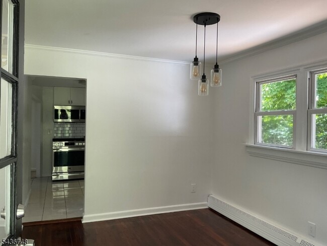 Building Photo - 470 Macopin Rd