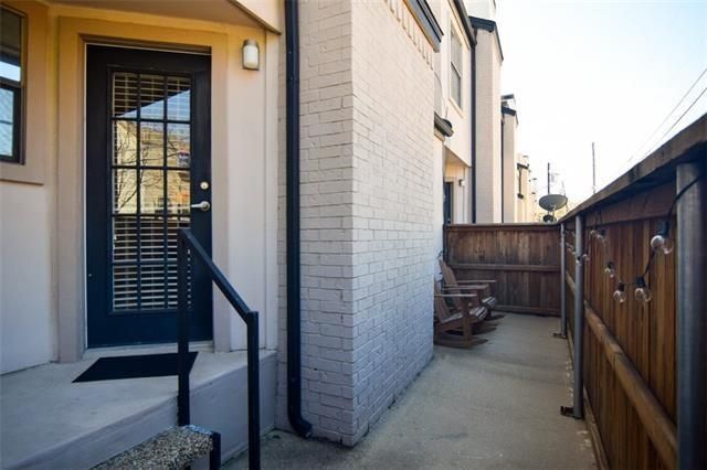 Patio - 3901 Travis Street