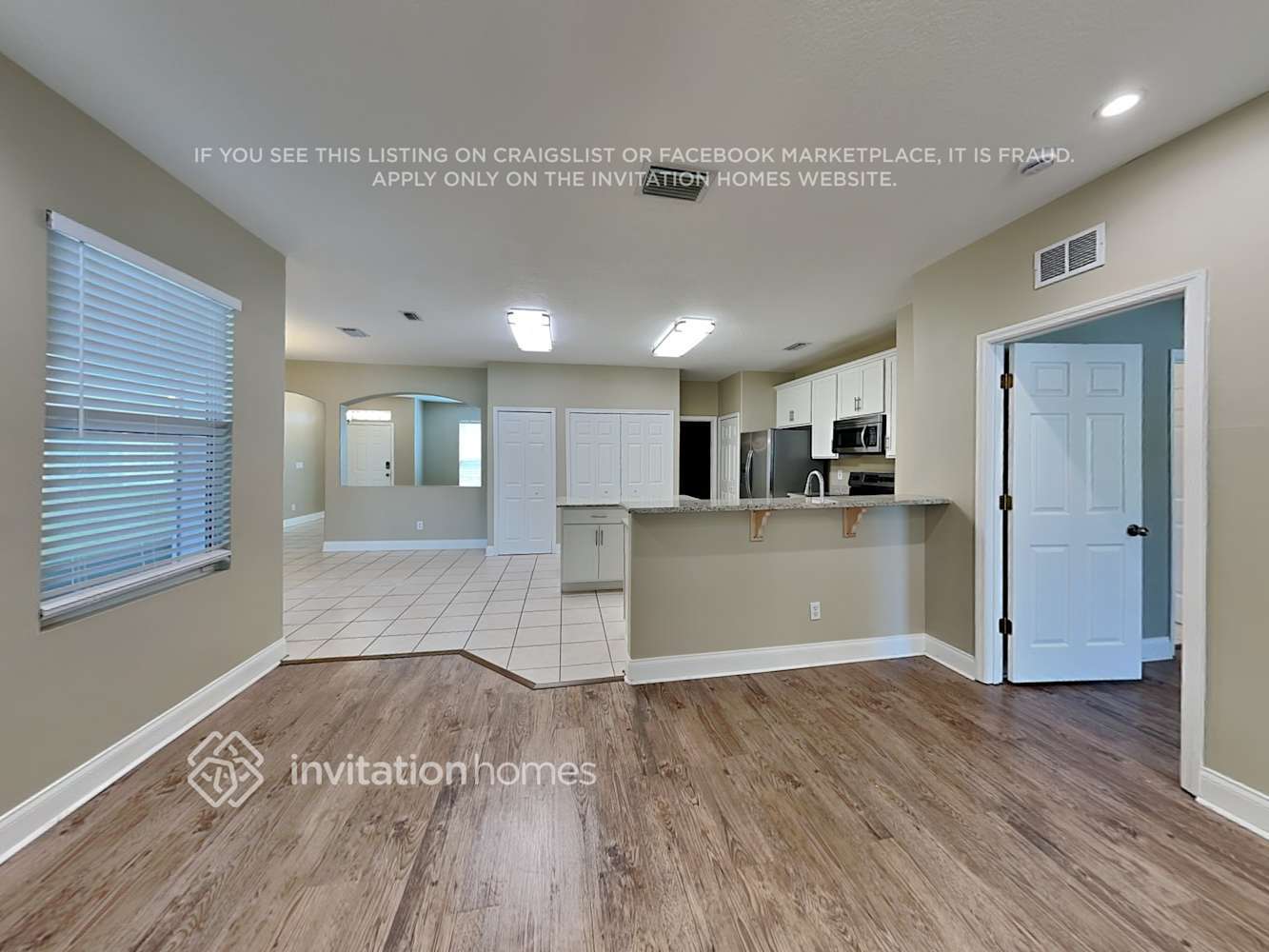 Building Photo - 4150 Caparosa Cir