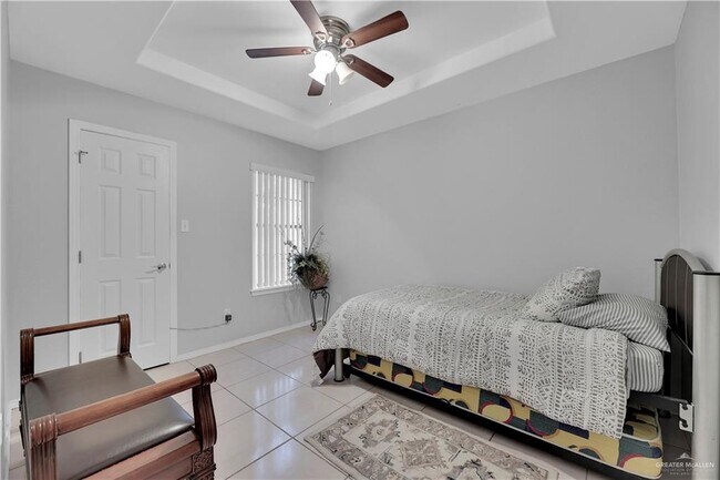Building Photo - 4608 Ivy Ave W