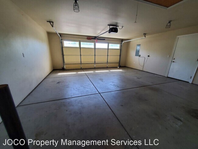 Building Photo - 3 br, 2 bath House - 2634 SW Esther Lane