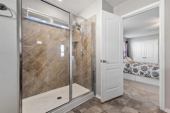 Building Photo - 2950 E Old Settlers Blvd