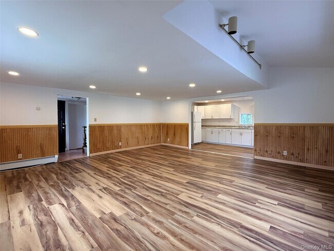 Building Photo - 19 Quartz Ln