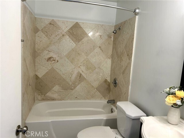 Building Photo - 1130 Encanto Dr