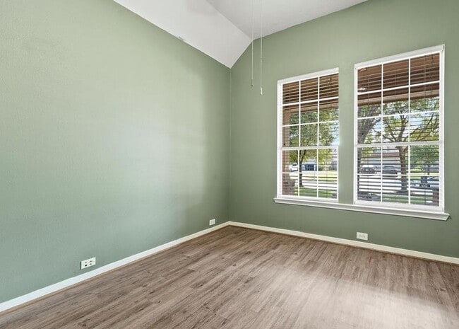 Building Photo - 31030 Imperial Walk Ln