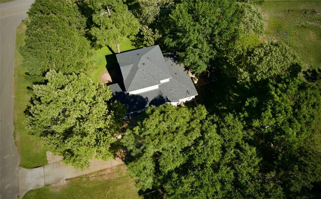 Building Photo - 25401 Hunting Trail