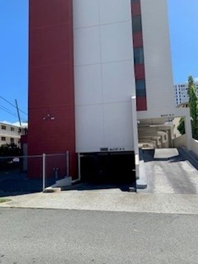 Primary Photo - Makiki Apartment - 2 bedroom, 1 bath with ...