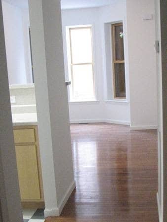 Building Photo - 165 Johnston St