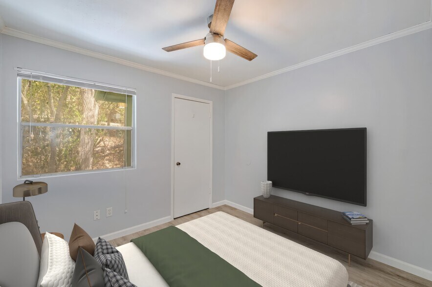 Building Photo - 809 Bracewood Cir