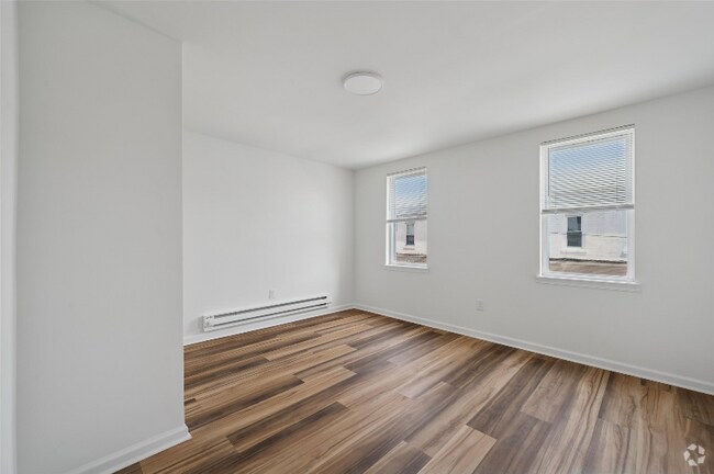 Building Photo - 6154 Glenmore Ave