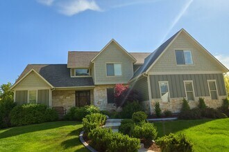Building Photo - 4209 W Mesquite Way