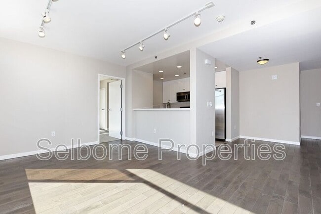 Building Photo - 1401 Jackson St