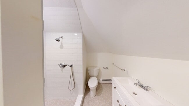 Building Photo - 9 Devotion St