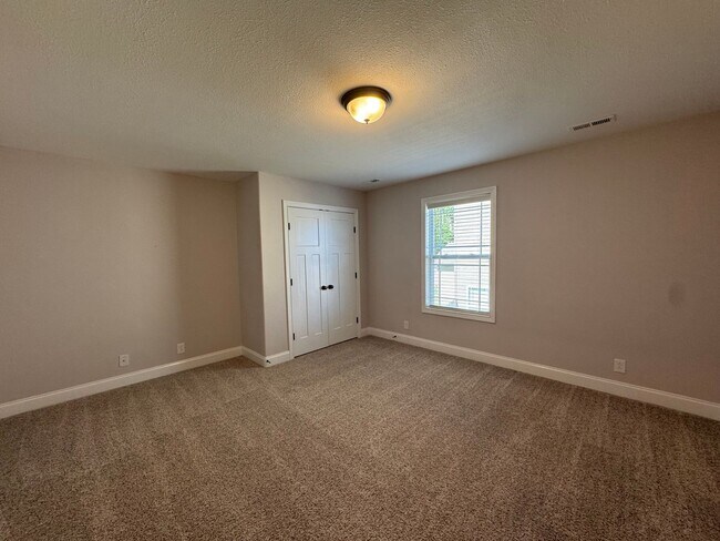 Building Photo - Beautiful Single Family Home