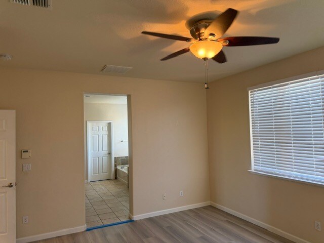 Building Photo - 274 Finchwood Dr