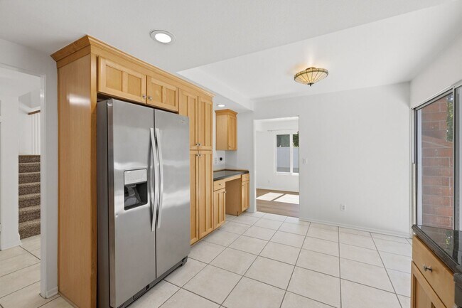 Building Photo - Beautifully Updated Home in Lake Lindero