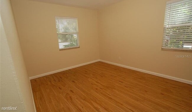 Building Photo - 4627 W El Prado Blvd