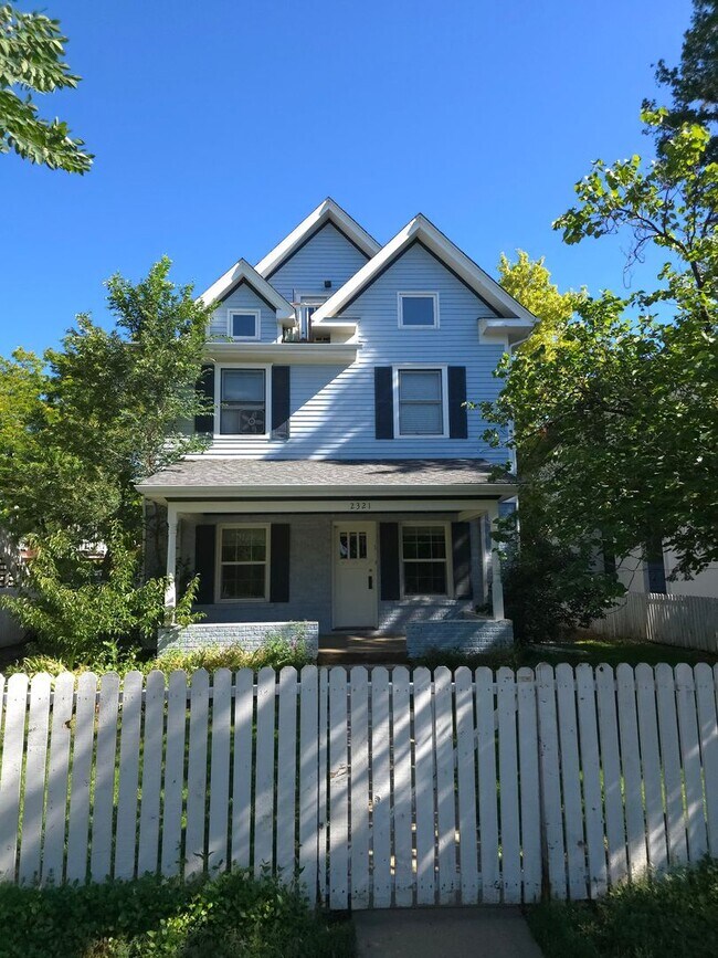 Building Photo - 2321 Grove St
