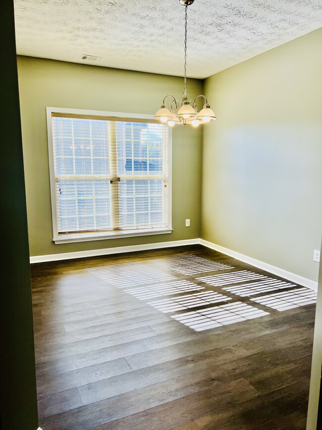 Formal Dining Room - 37 Fairfield Dr