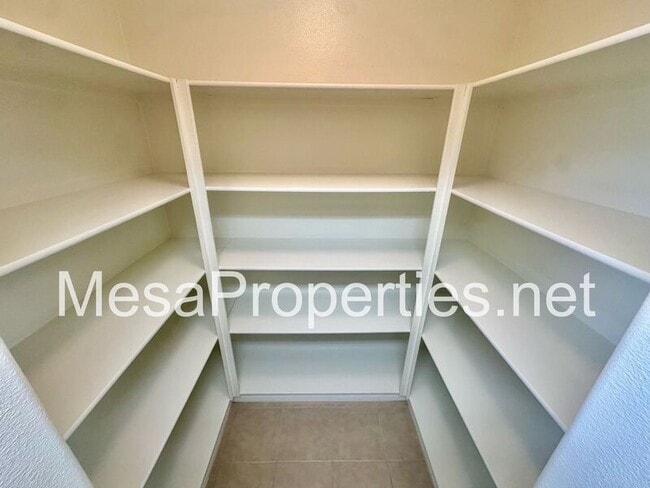 Building Photo - 13187 Oatman Dr