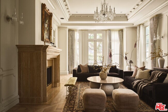 Building Photo - 628 N Rodeo Dr