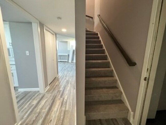 Building Photo - Beautifully Renovated 2 Bedroom in Emmaus!
